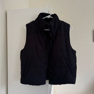 Cropped Puffer Vest